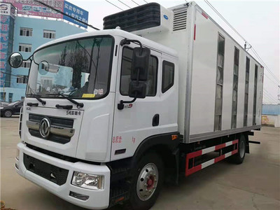 東風多利卡D9雛禽運輸車與吸污車，專業車輛一站式解決方案